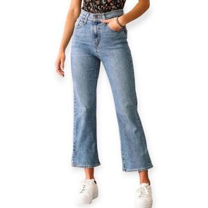 Levi's High Waisted Cropped Flare Leg Jeans Size 18W